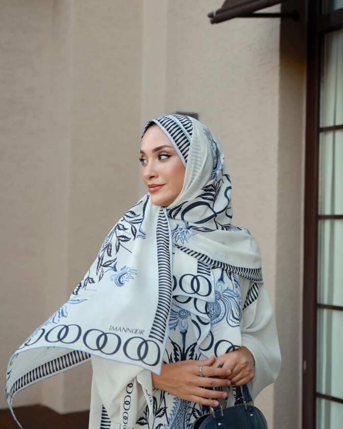 Lale Devri Mavi Krep İpek Şal