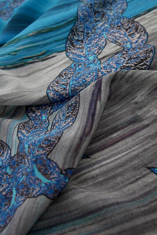 About the Horizon Silk Scarf Blue - 3