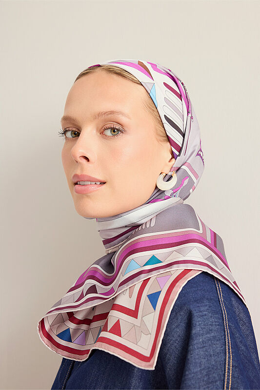 African Grey/Pink-Beige/Red Double-Sided Twill Silk Scarf - 3