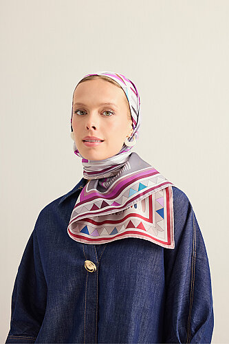 Afrika Gri-Pembe/Bej-Kırmızı Çift Taraflı Tivil İpek Eşarp 94x94 - Imannoor (3)