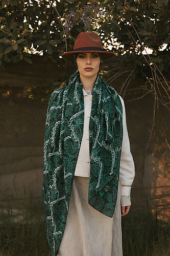 Alaz Atları Yeşil Krep İpek Şal 70x210 - Imannoor (2)