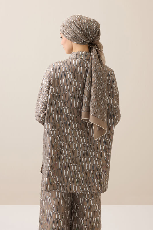 Beige Twill Silk Shirt with Text Pattern - 7