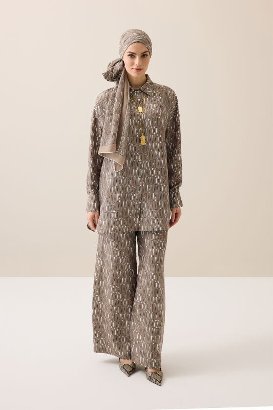 Beige Twill Silk Trousers with Text Pattern - 1