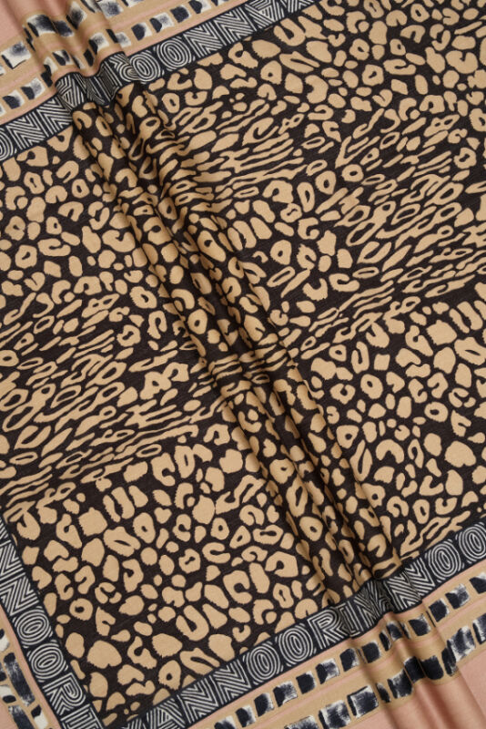 Border Leopard Salmon Wool Silk Shawl - 3