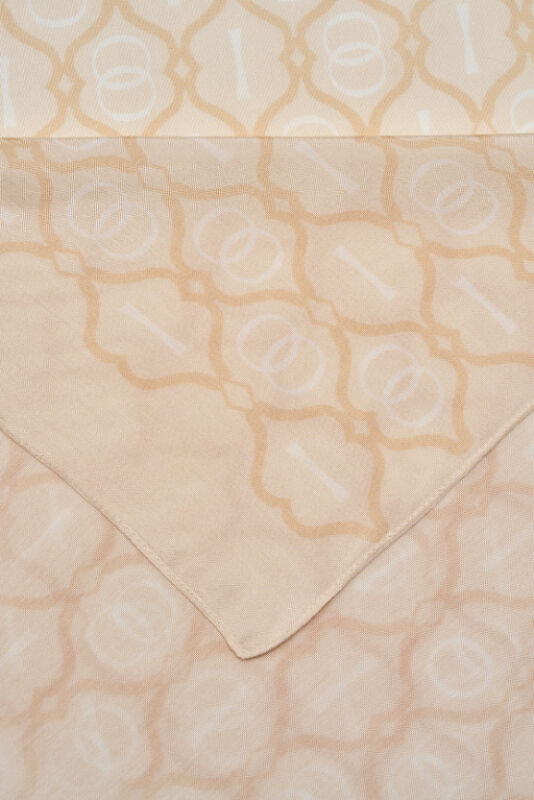 Cage Bright Flush Viscose Shawl Cream - 2