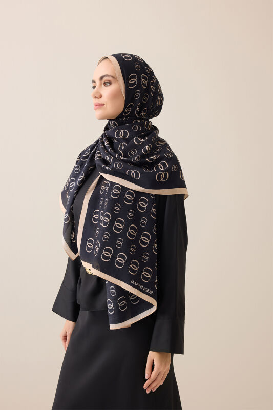 Chain Logo Black-Cream Cotton Floss Shawl - 1