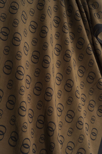 Chain Logo Milk Chocolate Cotton Floss Shawl - Imannoor (1)