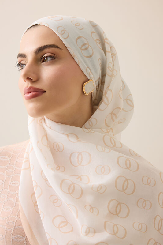 Chain Logo White Cotton Floss Shawl - 3