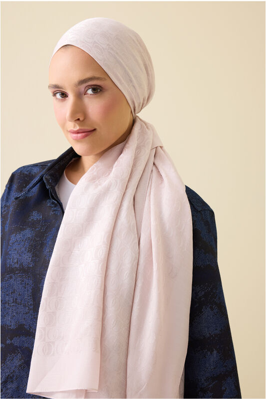 Checker Logo Cream Shiny Shiny Jacquard Shawl - 5