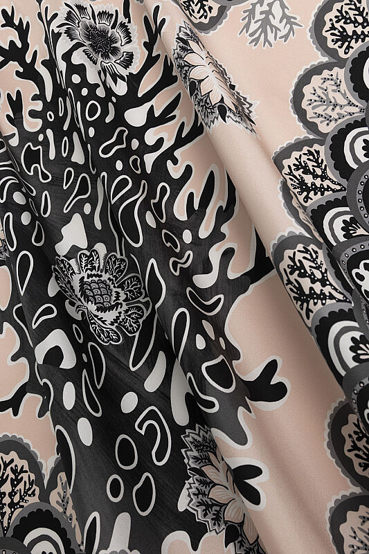 Coral Garden Grey Twill Silk Scarf - 2