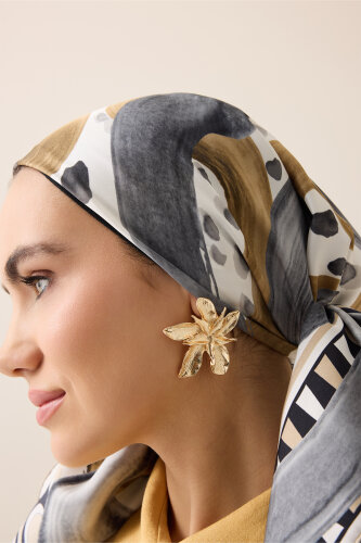 Creek Road Beige-Gray Twill Silk Scarf 