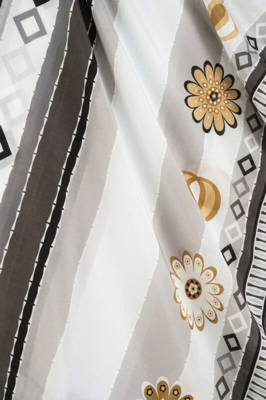 Daisy Noor Gray Cotton Floss Shawl - 4