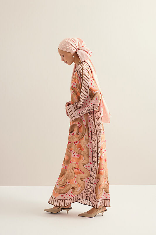 Dere Yolu Somon Krep İpek Kaftan - 1