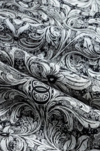 Door Pattern Black-White Cotton Silk Shawl - Imannoor (4)