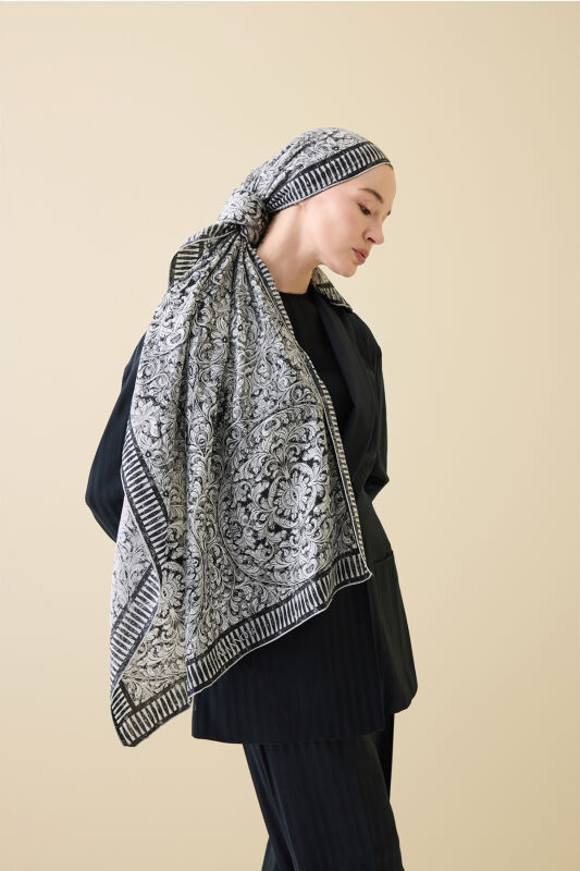 Door Pattern Black-White Cotton Silk Shawl - 3