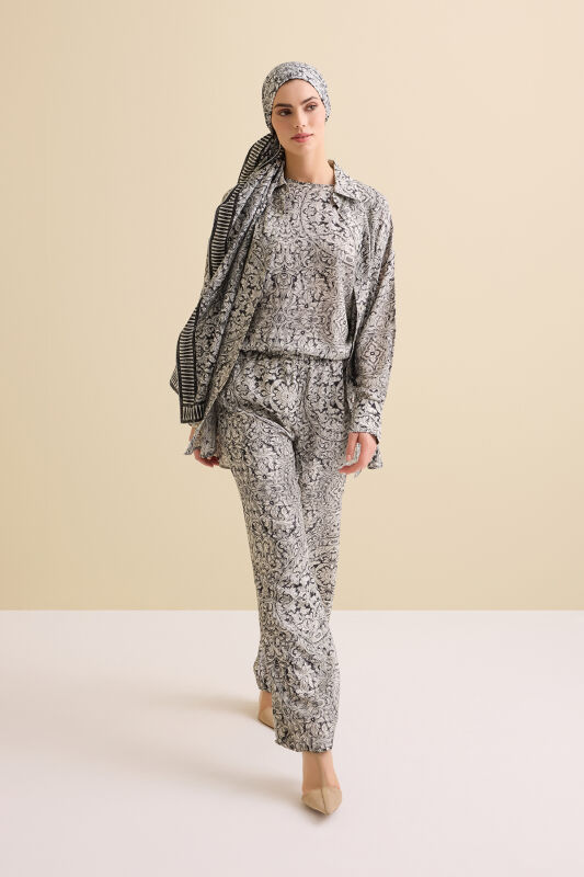 Door Pattern Black-White Cotton Silk Trousers - 1