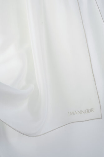 Düz Renk Beyaz Krep İpek Eşarp 110x110 - Imannoor (4)