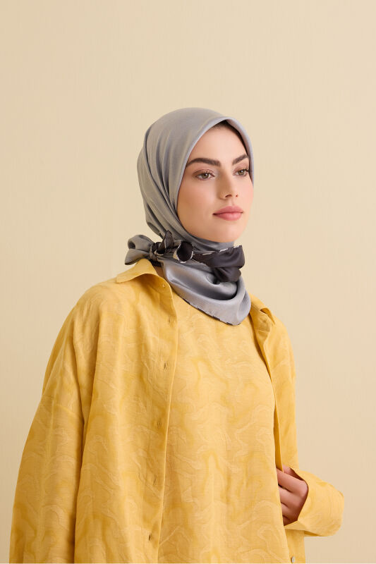 Düz Renk Füme-Gri Çift Taraflı Mulberry İpek Eşarp 94x94 - 3