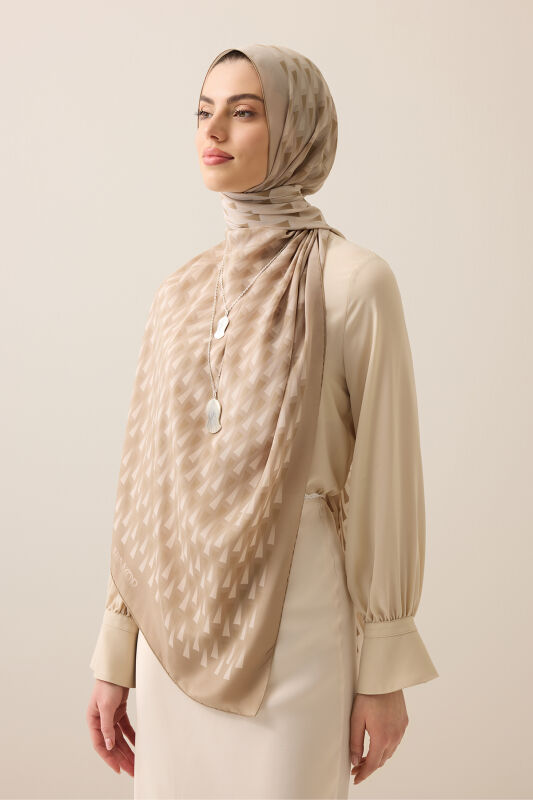Faith I Gradient Beige Silk Scarf - 5