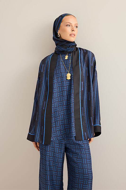 Faith Path Navy Blue Twill Silk Short Kimono - 1