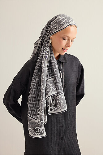 Floral Bordered Textured Faith Square Grey Crepe Silk Scarf - 3