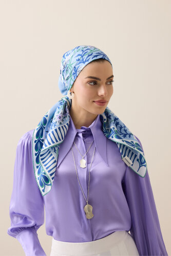 Garp Çiçeği Açık Mavi Tivil İpek Eşarp 90x90 - Imannoor (1)