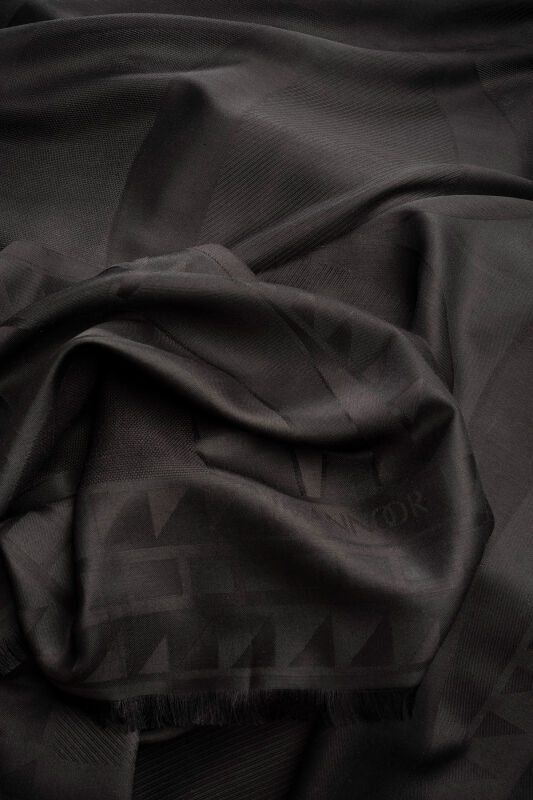 Giant Bambunoor Black Jacquard Silk Shawl - 4