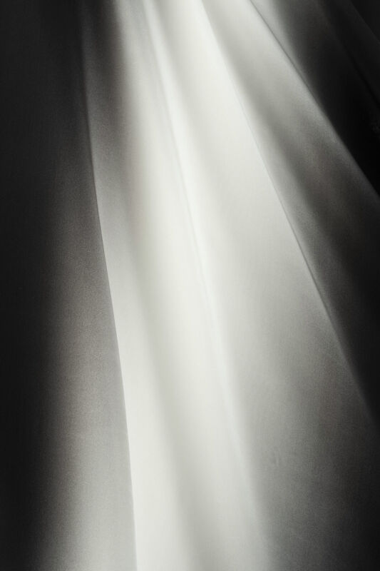 Gradient Black-White Crepe Silk Shawl - 4