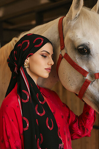 Gülsarı Siyah-Kırmızı Krep İpek Şal 70x210 - Imannoor (2)