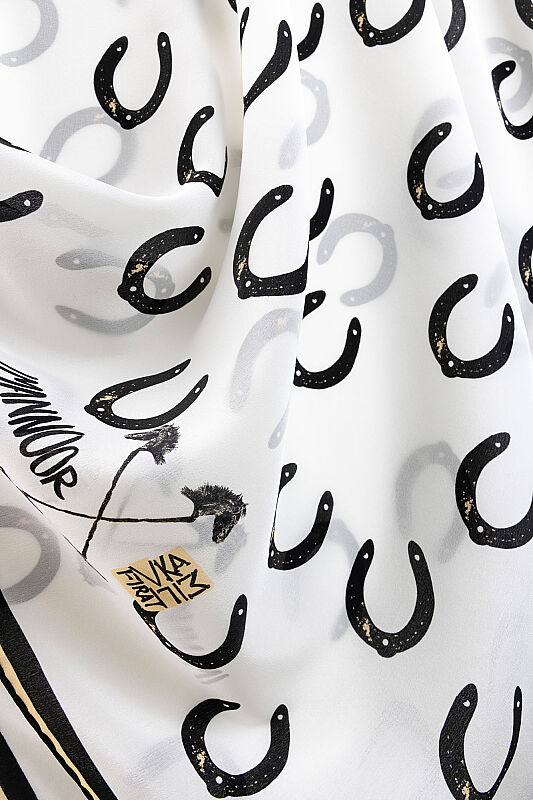 Gulsari White Crepe Silk Scarf - 2