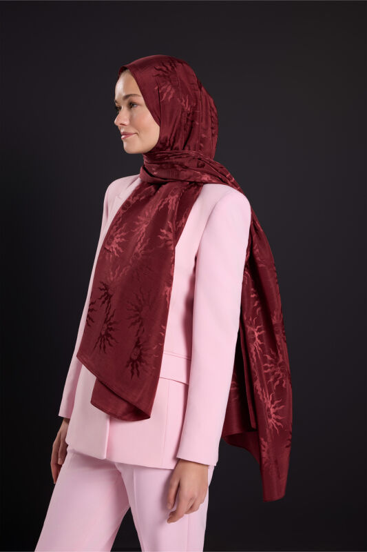 Güneş Doğarken Bordo Shiny Jakar Şal 70x200 - 5