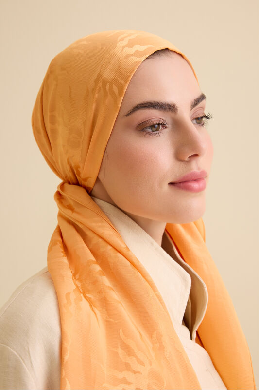 Güneş Doğarken Safran Shiny Jakar Şal 70x200 - 5