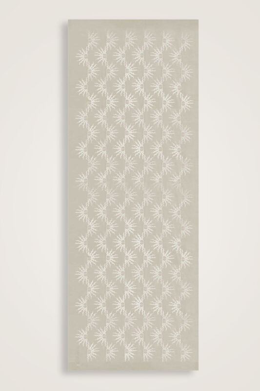 Güneş Doğarken Taş Shiny Jakar Şal 70x200 - 1