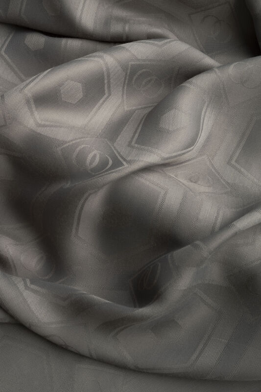 Hexagon Baklava Anthracite Ramy Jacquard Shawl - 4