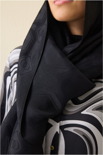 Hexagon Baklava Black Ramy Jacquard Shawl - 3