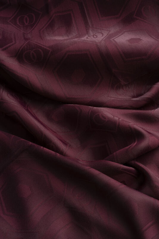 Hexagon Baklava Burgundy Ramy Jacquard Shawl - 4
