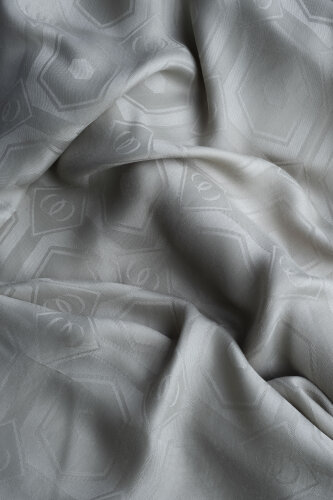 Hexagon Baklava Emerald Green Ramy Jacquard Shawl - 4