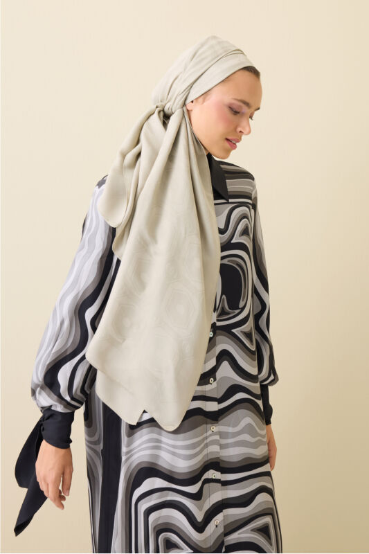Hexagon Baklava Gray Ramy Jacquard Shawl - 1
