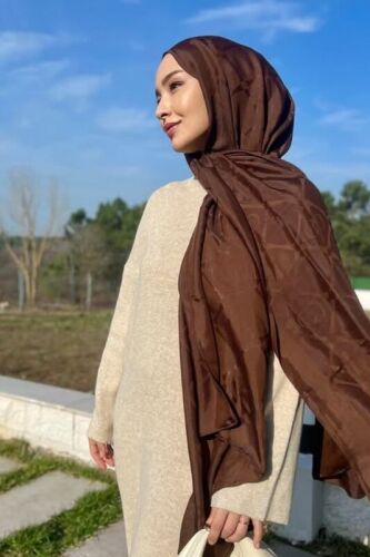 Iman I Baklava Brown Ramy Jacquard Shawl 