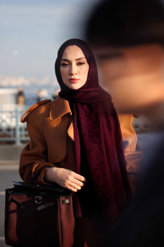 Iman I Baklava Burgundy Ramy Jacquard Shawl - 1