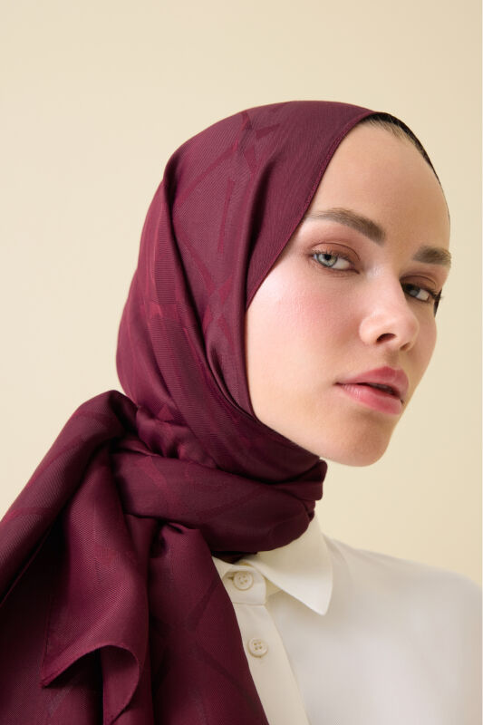 Iman I Baklava Burgundy Ramy Jacquard Shawl - 1
