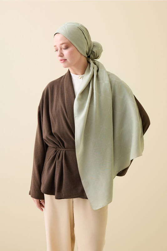 Iman I Baklava Emerald Green Ramy Jacquard Shawl - 5