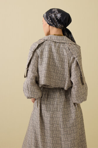  İman Kare Dokulu Bej İpek Trençkot - 7