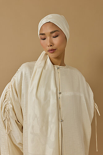Iman Square Cream Silk Abaya - Imannoor (4)