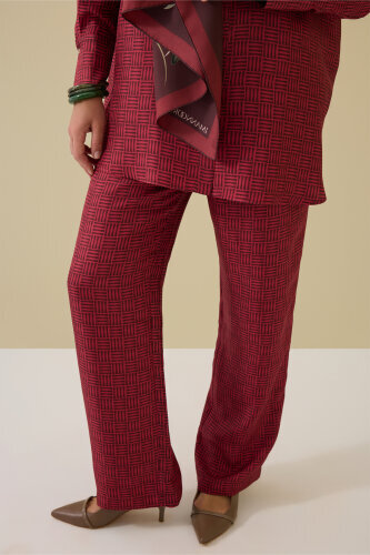 Iman Square Textured Burgundy Silk Trousers - 3