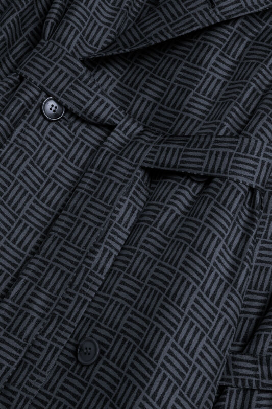 Iman Square Textured Navy Blue Silk Trench Coat - 3