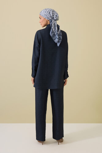 Iman Square Textured Navy Blue Silk Trousers - 5