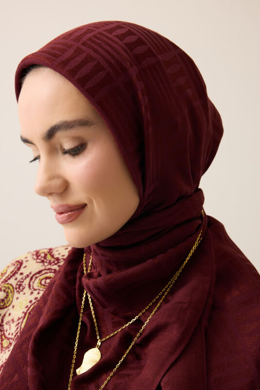 Iman Square V Naia Cotton Scarf Burgundy - 5