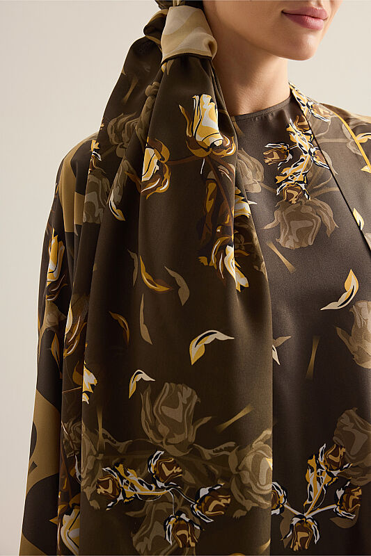 İman'ın Gülü Kahverengi Krep İpek Kimono Şalı 70x210 - 5