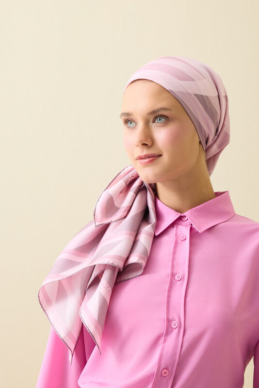 Çizgi Noor Pembe Tivil İpek Eşarp 90x90 - 1